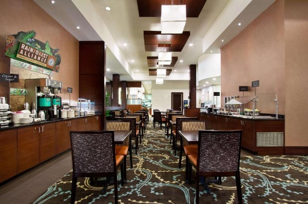 Embassy Suites By Hilton Fayetteville Fort Bragg image 12