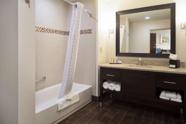 Embassy Suites By Hilton Fayetteville Fort Bragg image 18