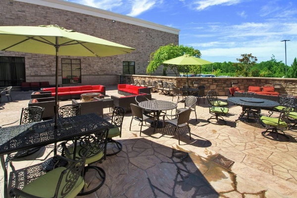 Embassy Suites By Hilton Fayetteville Fort Bragg image 2